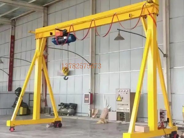 在什么情況下需要對龍門吊門式起重機進行維修和檢修？